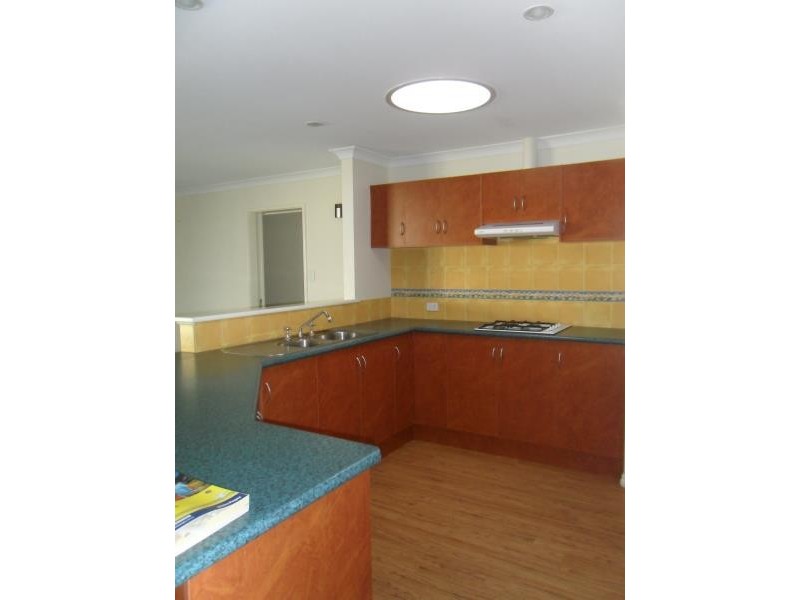 40 McWhae Drive, Spencer Park WA 6330