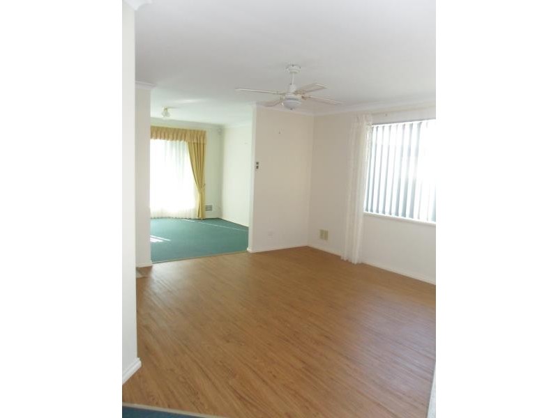 40 McWhae Drive, Spencer Park WA 6330