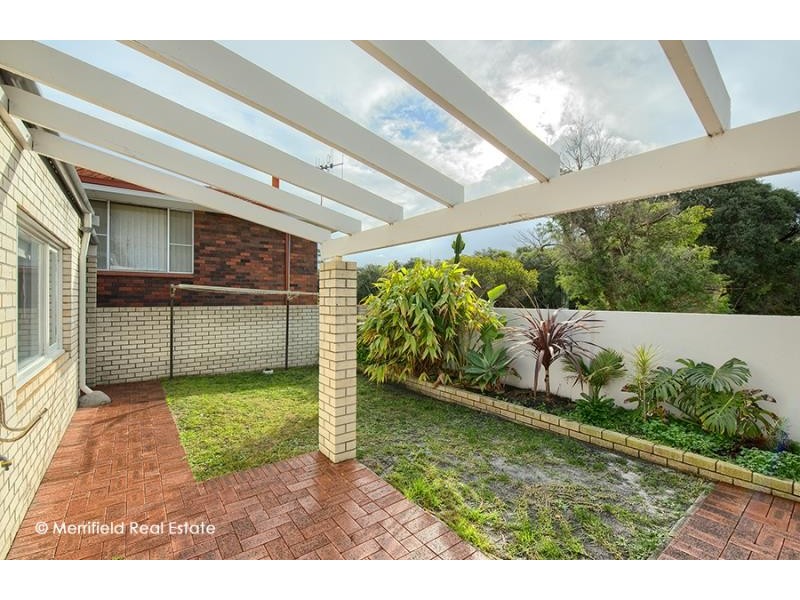 9B Swarbrick Street, Emu Point WA 6330