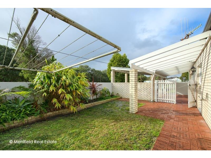 9B Swarbrick Street, Emu Point WA 6330