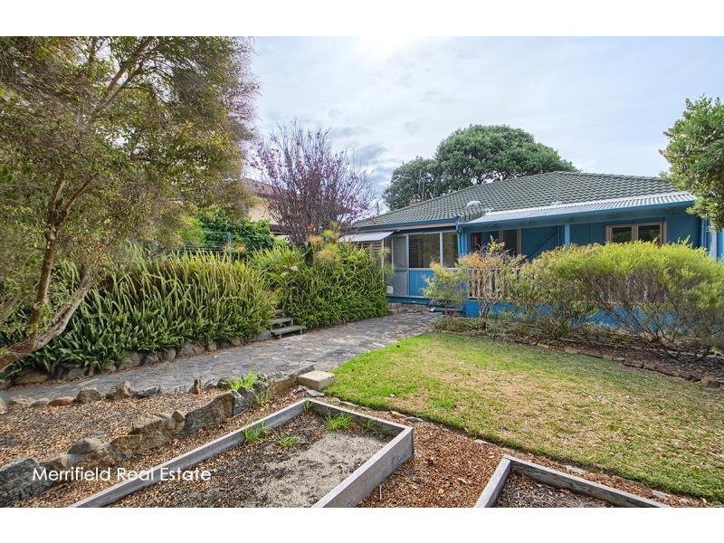 10 Halifax Street, Mount Melville WA 6330