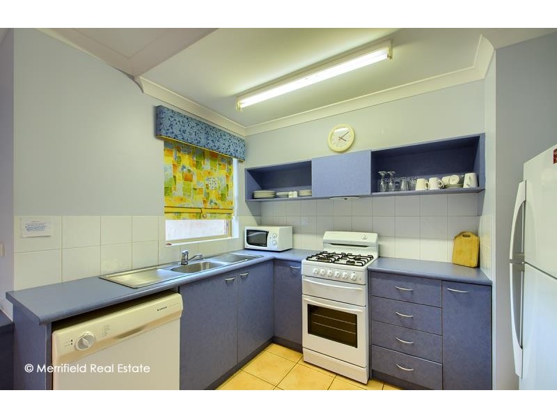 10/20 Adelaide Crescent, Middleton Beach WA 6330