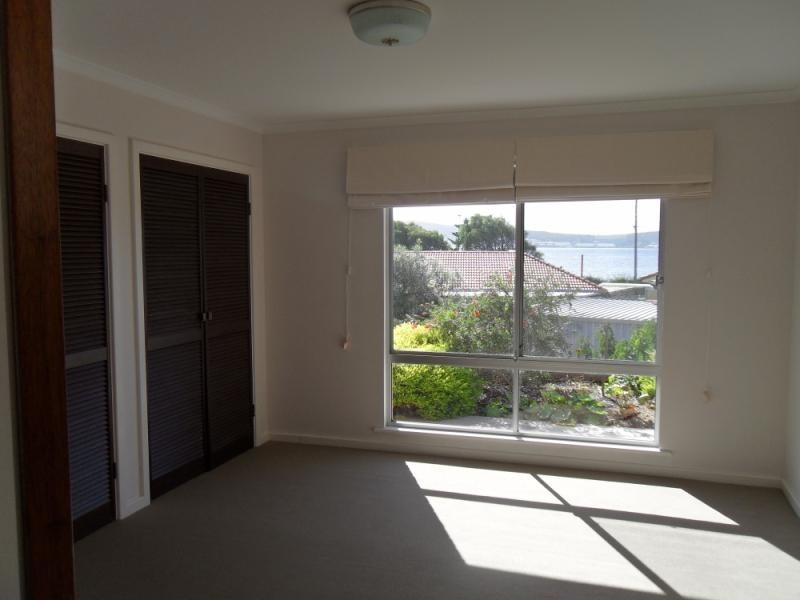 18 King George Street, Little Grove WA 6330