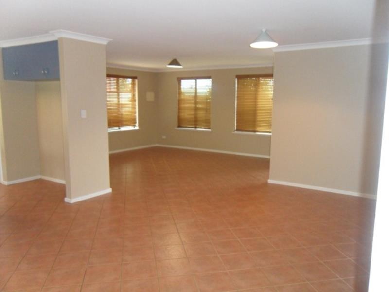 61 McGonnell Road, Mckail WA 6330