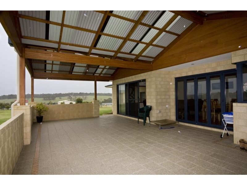 102 Randell Crescent, Albany WA 6330