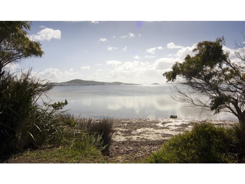 342 Frenchman Bay Road, Torndirrup WA 6330