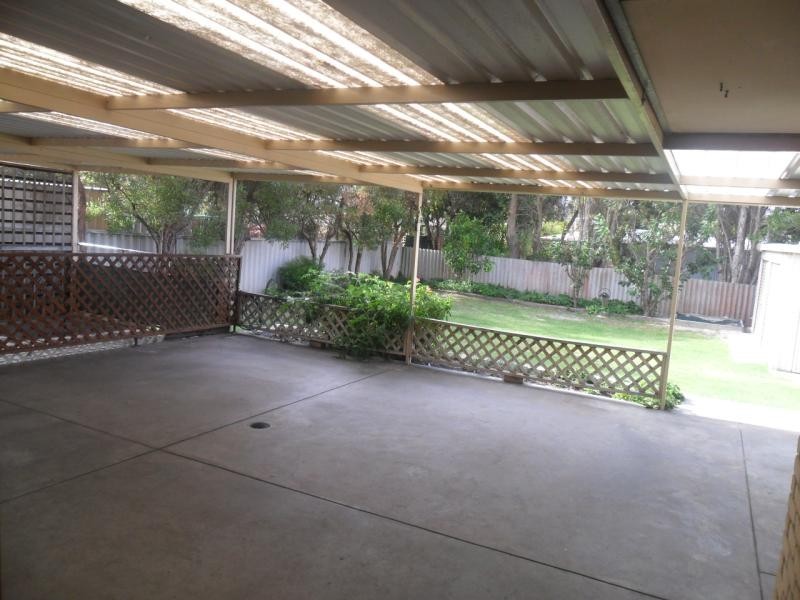 28 Seville Way, Orana WA 6330