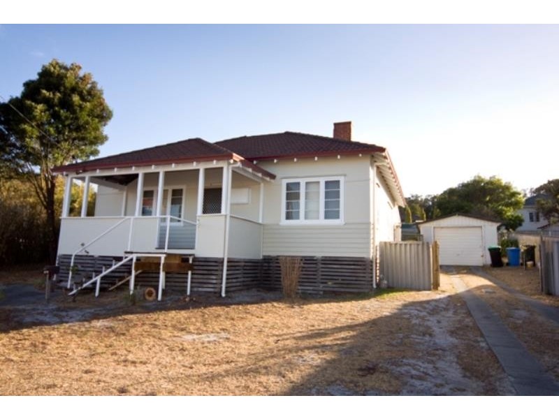 229 Albany Hwy, Mount Melville WA 6330