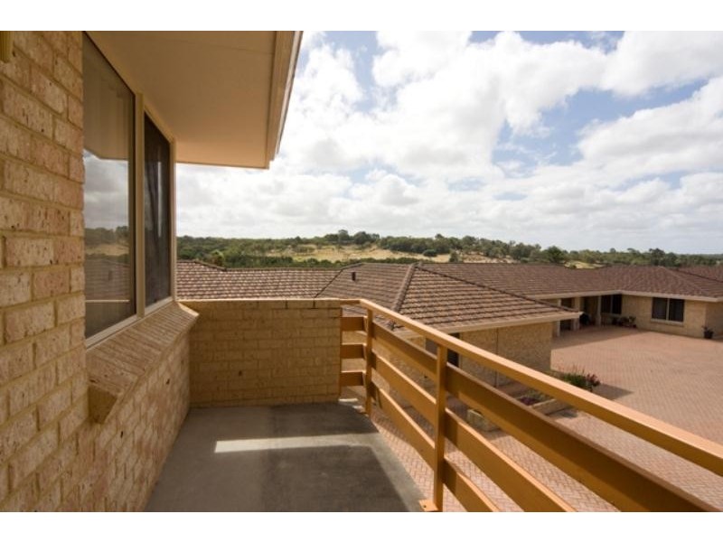 1/43-47 Premier Circle, Spencer Park WA 6330