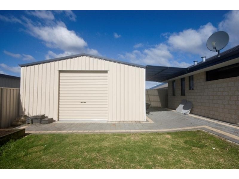 26 Ethereal Drive, Mckail WA 6330