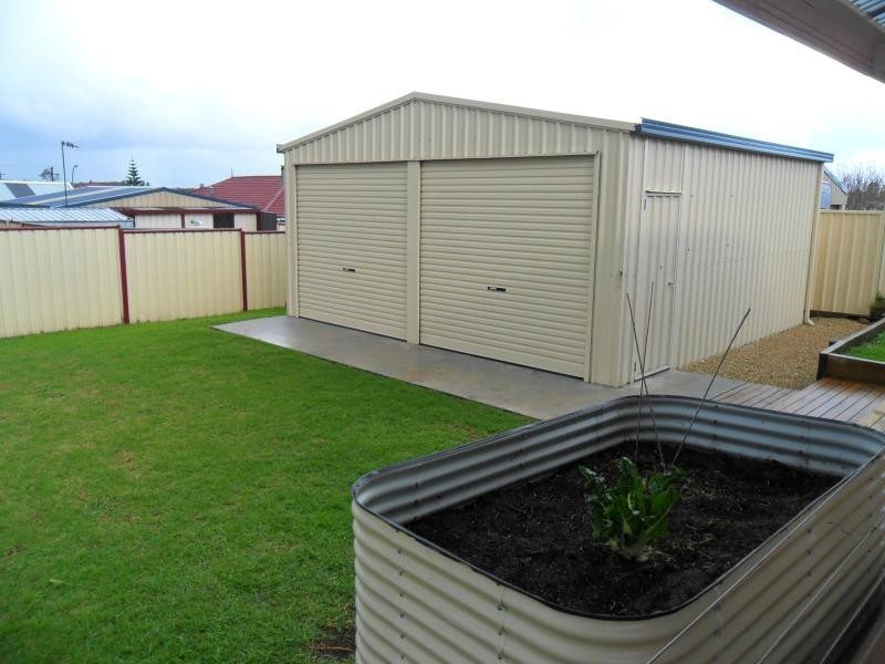 12 Gerdes Way, Mckail WA 6330