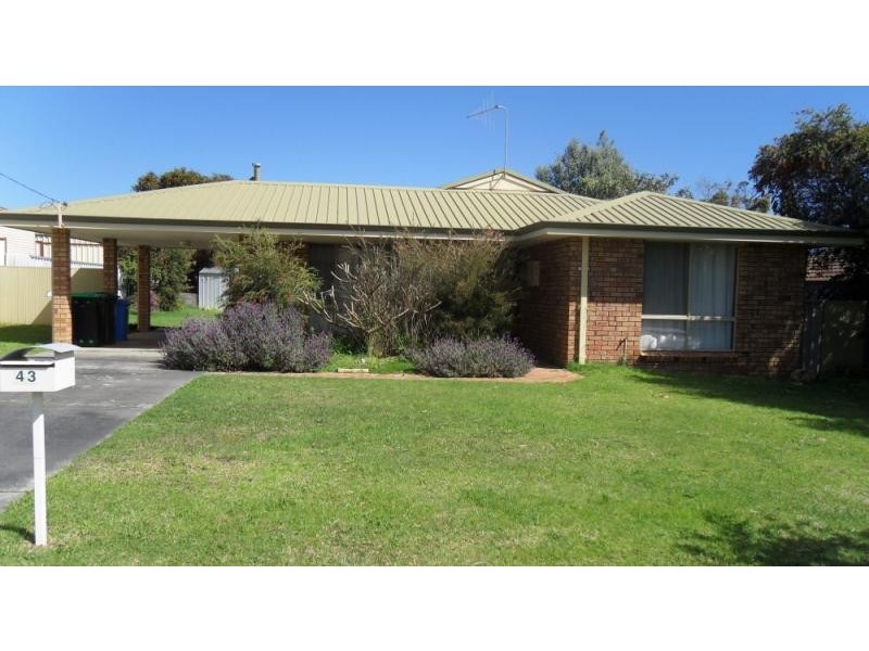 43 Erindale Court, Yakamia WA 6330