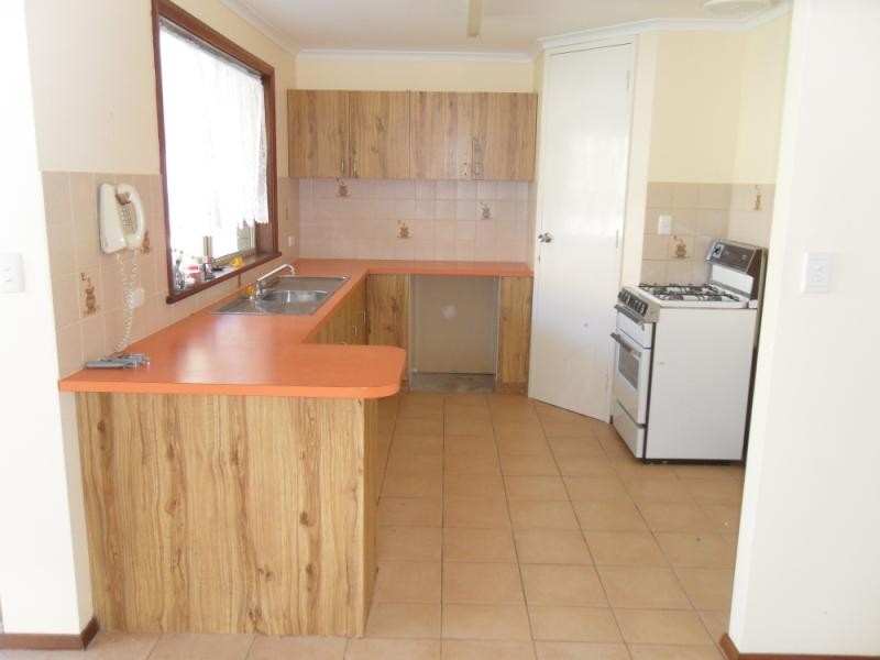 43 Erindale Court, Yakamia WA 6330