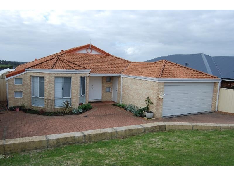 98 Angove Road, Spencer Park WA 6330