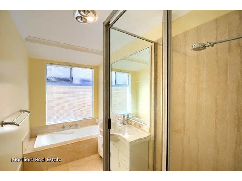 98 Angove Road, Spencer Park WA 6330