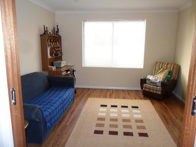 8 Notley Street, Yakamia WA 6330