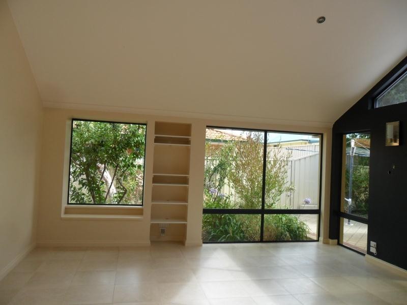 4 Cooper Way, Yakamia WA 6330