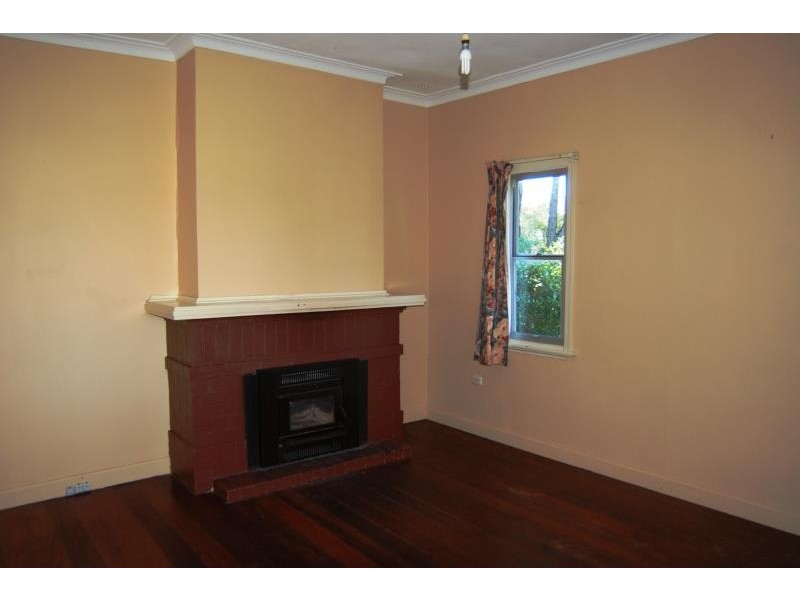 6 Parker Street, Lockyer WA 6330