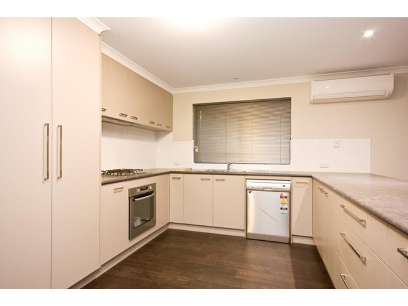 20 Dorado Bend, Mckail WA 6330