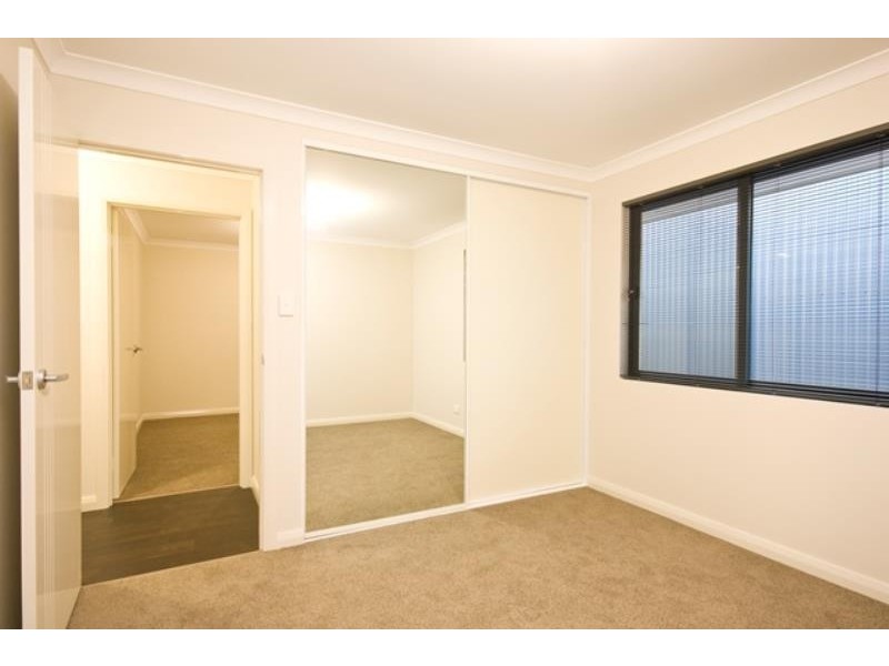 20 Dorado Bend, Mckail WA 6330