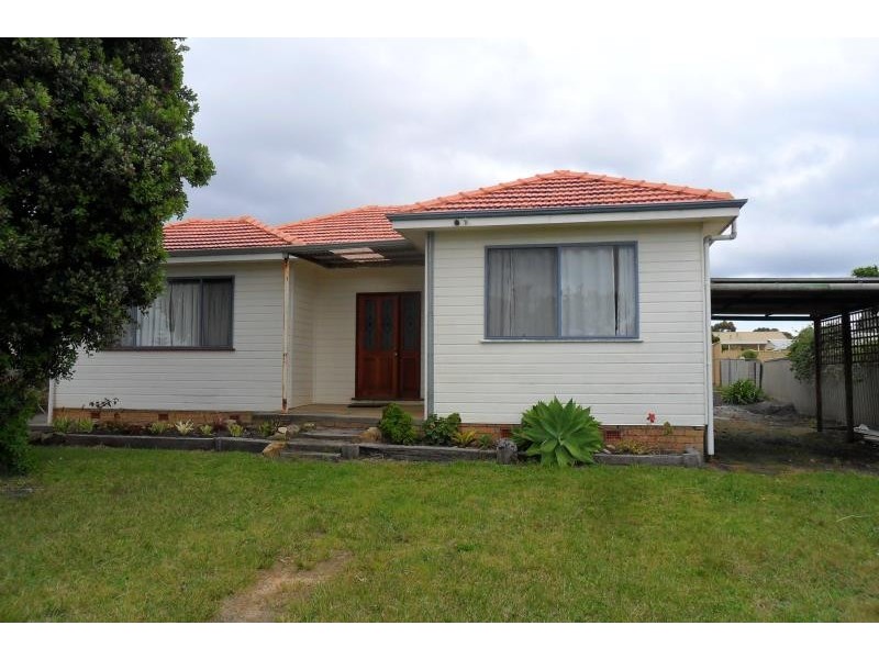 59B Mckail Street, Orana WA 6330
