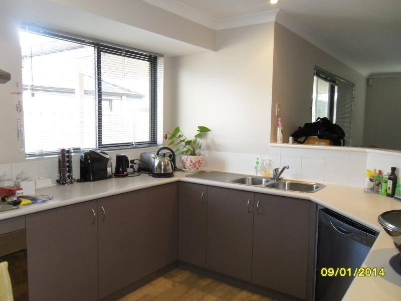 19 Ardeana Crescent, Yakamia WA 6330