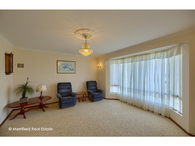 2/11 Norman Place, Spencer Park WA 6330