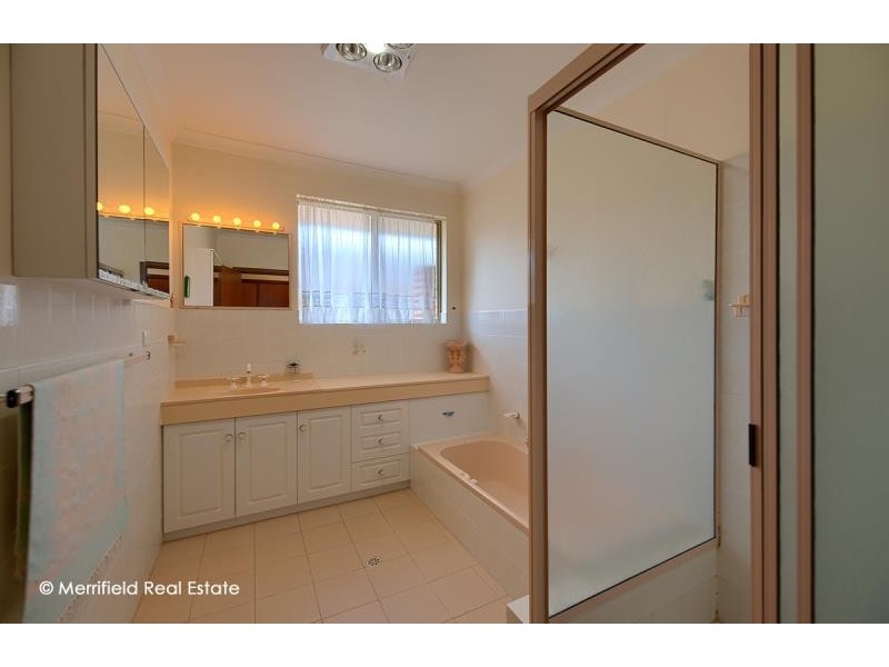 2/11 Norman Place, Spencer Park WA 6330