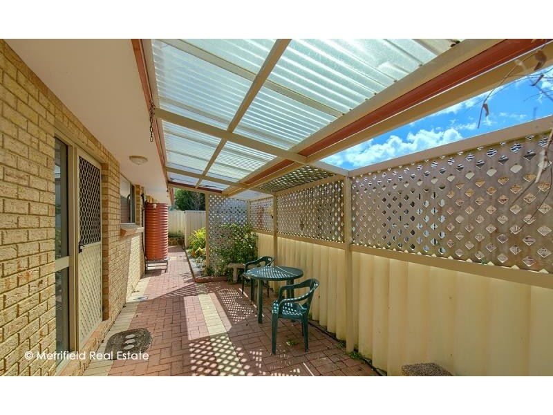 2/11 Norman Place, Spencer Park WA 6330