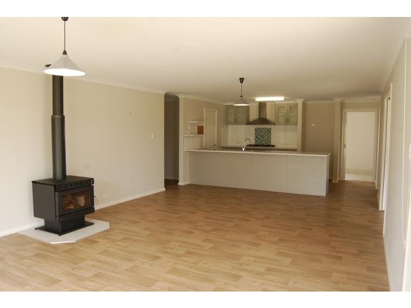 8 Satellite Close, Mckail WA 6330