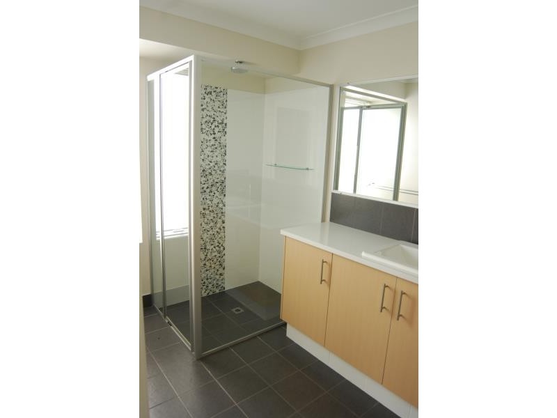 8 Satellite Close, Mckail WA 6330