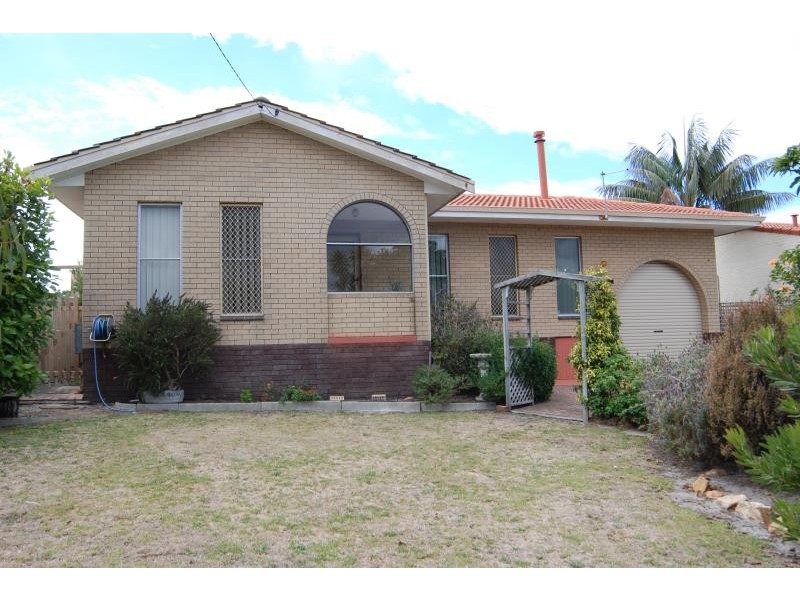 6 Warden Avenue, Spencer Park WA 6330