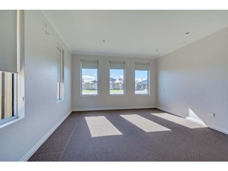 3 Orion Avenue, Mckail WA 6330