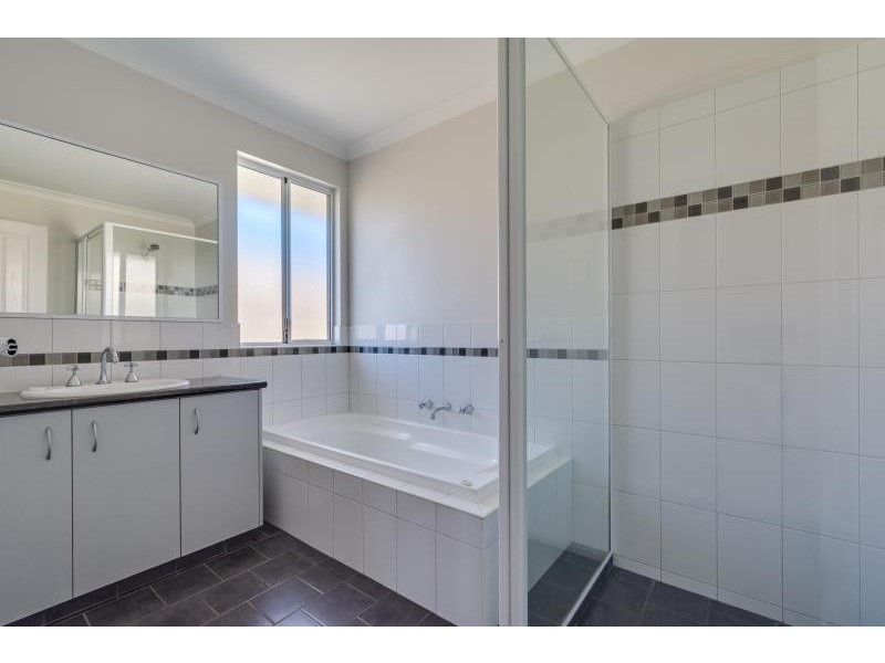 3 Orion Avenue, Mckail WA 6330