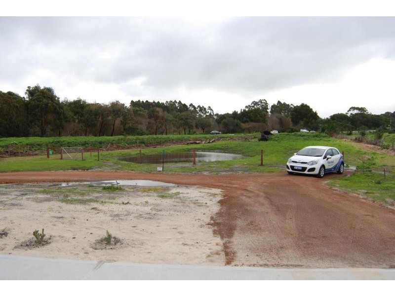 7 Woolstores Place, Albany WA 6330