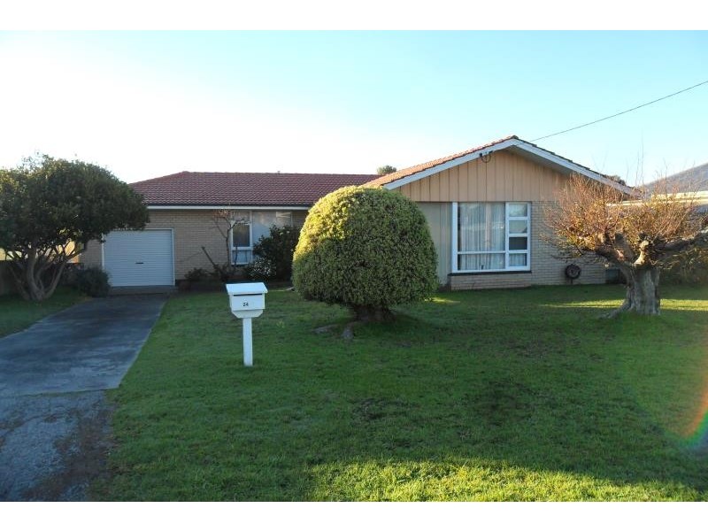 24 Minerva Street, Yakamia WA 6330