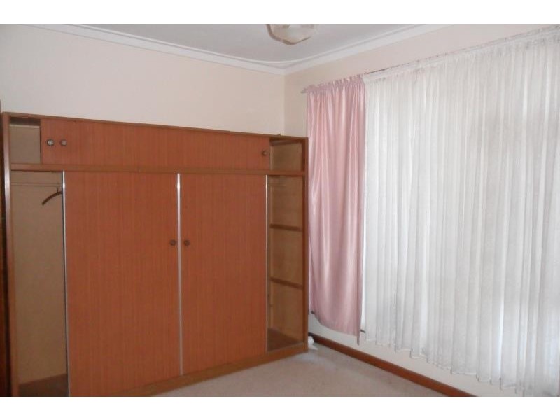 24 Minerva Street, Yakamia WA 6330