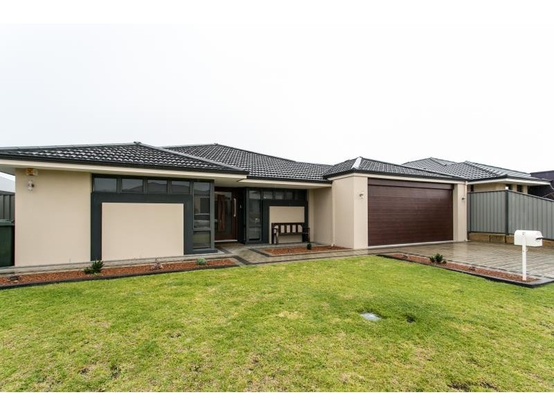 12 Lamont Grange, Bayonet Head WA 6330