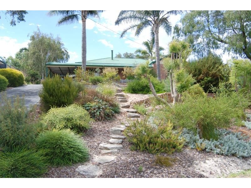 16 Boronia Avenue, Collingwood Heights WA 6330