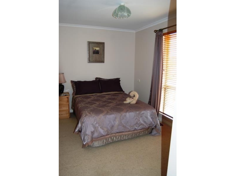 16 Boronia Avenue, Collingwood Heights WA 6330