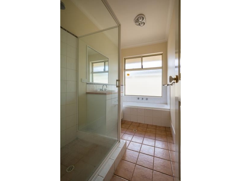 7 Deacon Crest, Yakamia WA 6330