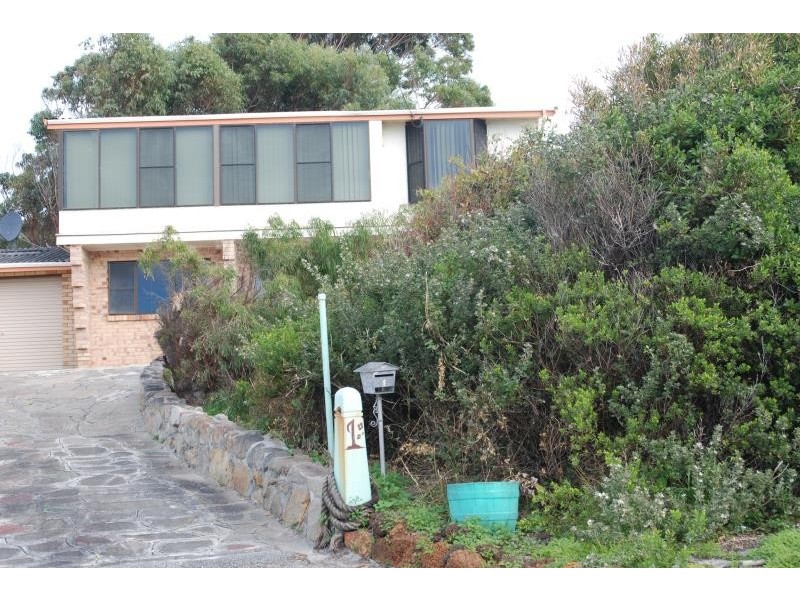 1 Runnymede Street, Goode Beach WA 6330