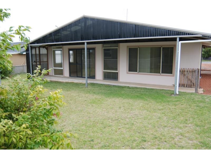 14 Leonora Street, Yakamia WA 6330