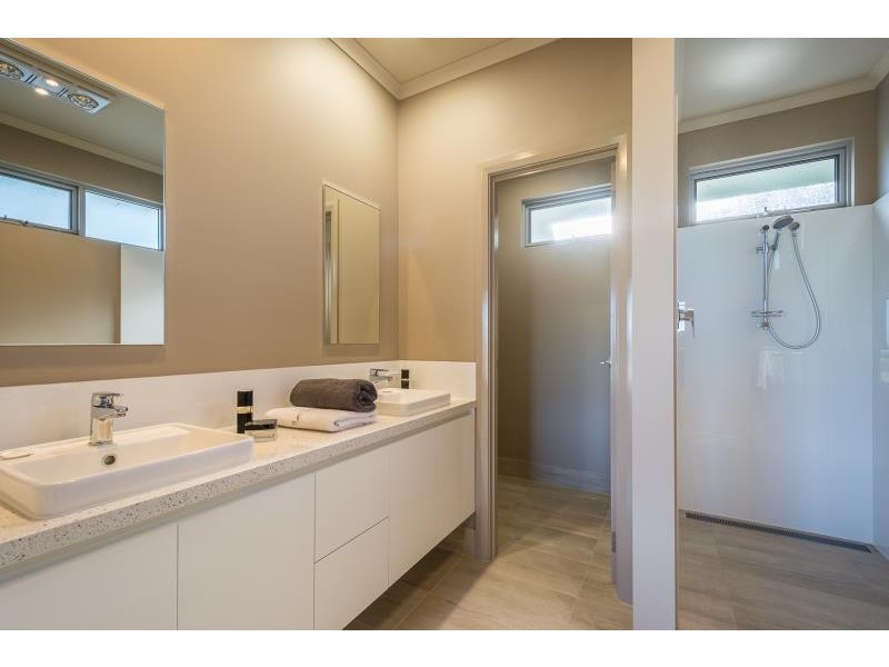 7B Anzac Road, Mira Mar WA 6330