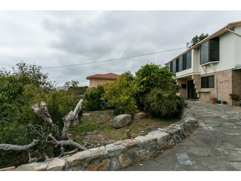 1 Runneymede Street, Goode Beach WA 6330