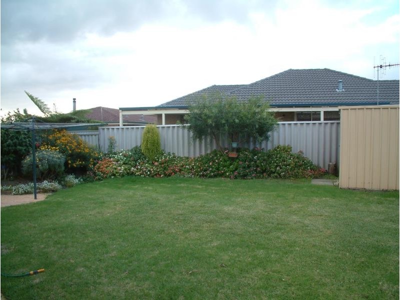 1/38 Erindale Court, Yakamia WA 6330