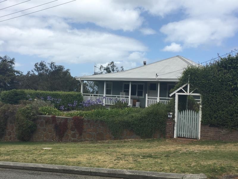 10 Ashwell Street, Mount Melville WA 6330