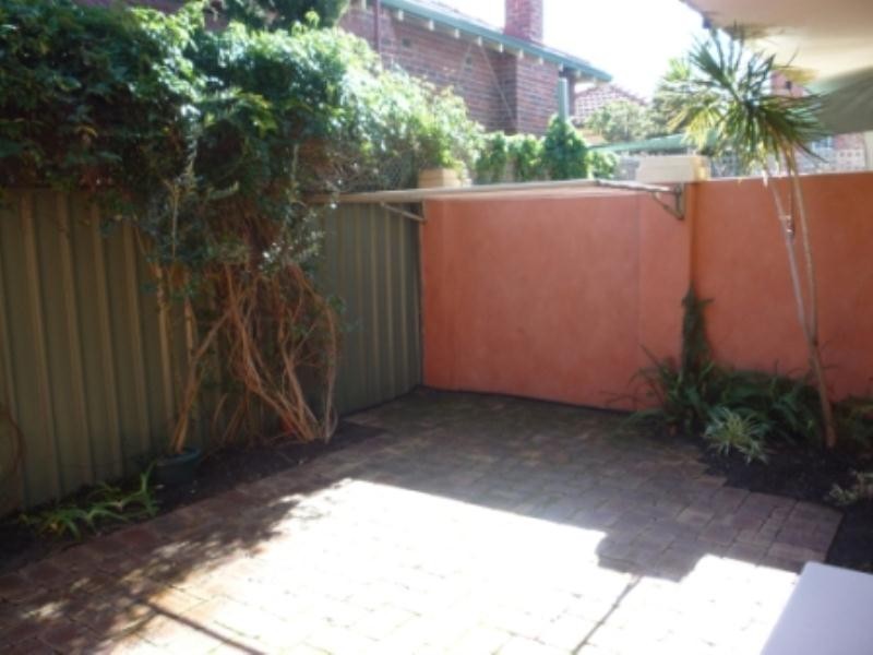 6, 373 Cambridge Street, Wembley WA 6014