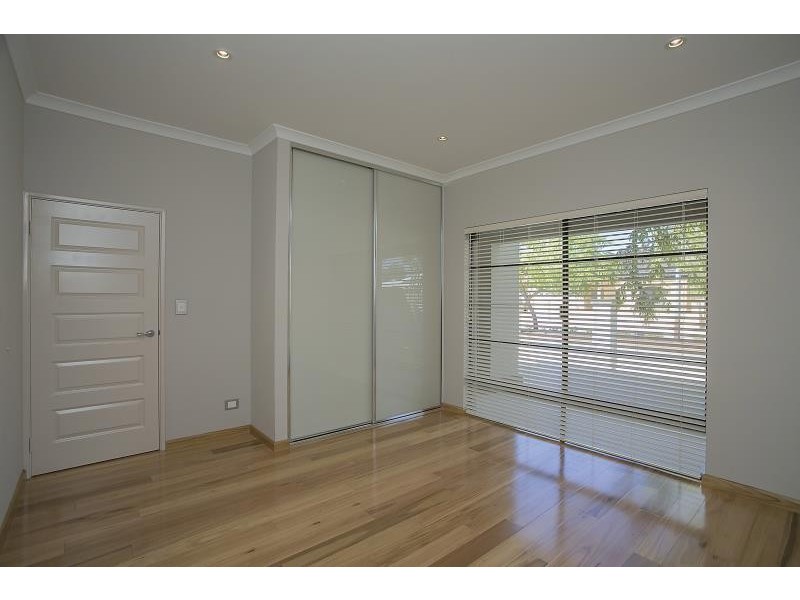 7 Kokoda Boulevard, Dianella WA 6059