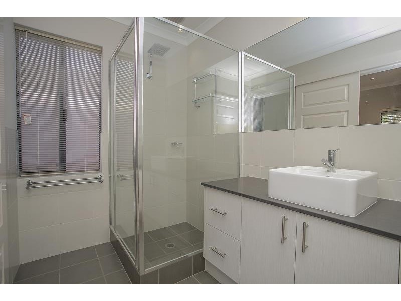 7 Kokoda Boulevard, Dianella WA 6059